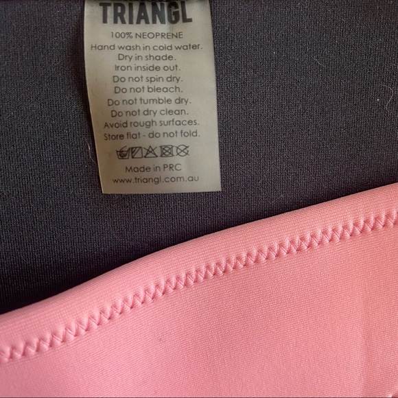 Triangl bandeau bikini with bag. Pink bottoms size XSmall, mesh top size small - Picture 4 of 4